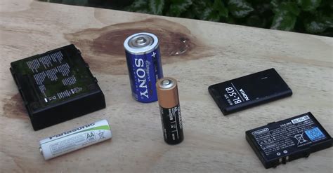 Lithium Vs Alkaline Batteries Whats The Difference Nerdytechy