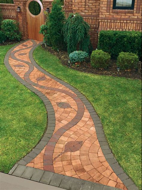 Mix Paving Stone Colors And Textures For Uniquely Personal Walkways