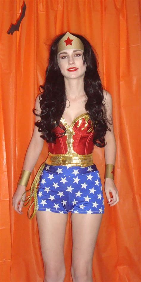 It can be a tank top, long sleeved or short sleeved. Classic 70's Wonder Woman Homemade Costume. | Wonder woman, Homemade costume, Costumes