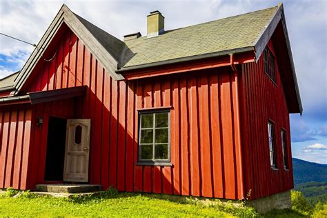Beautiful Red Wooden Cabin Hut On Hill In Norway Nature 2915751 Stock