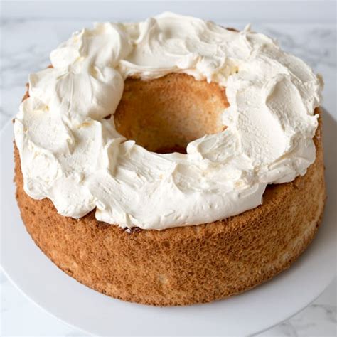 Angel Food Cake With Peaches And Cream Recipe