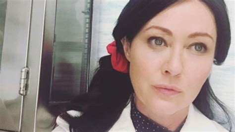 Shannen Doherty Sports Long Hair, Wigs Out for New Role on 'Heathers ...