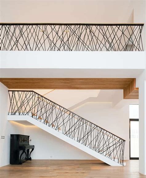 But after seeing these decorating ideas we've collected here, you will find the staircase is one more opportunity to give your home your own. 30 Stair Handrail Ideas For Interiors Stairs