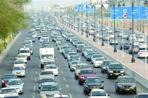أكثر من 4ر1 مليون مركبة على طرق السلطنة بنهاية مايو 2018 شؤون عمانية