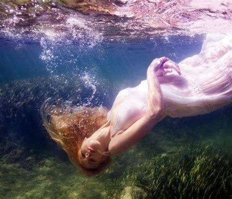Underwater Girls Pics