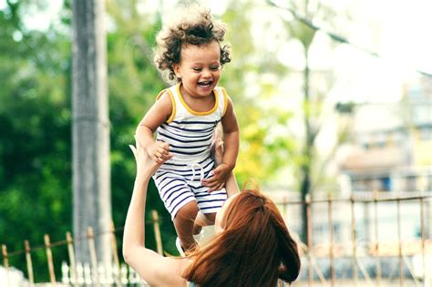 7 ways to become confident as a new mom the mom store