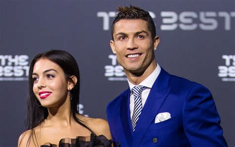 Who Is Georgina Rodriguez 7 Things To Know About Cristiano Ronaldos