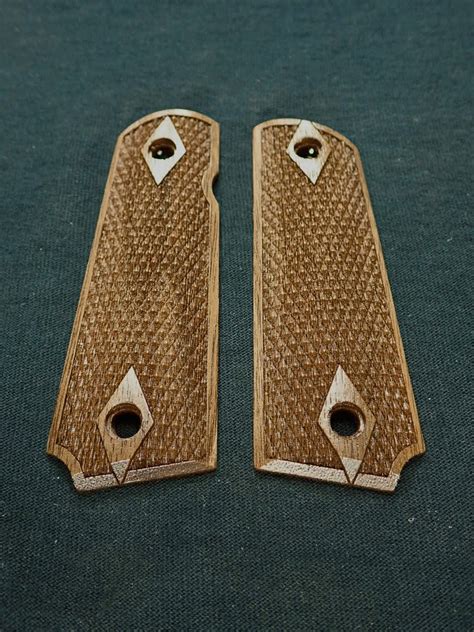 Walnut Double Diamond Checkered Grips Compatiblereplacement For Brown