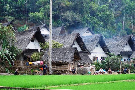 Jaga Nusantara Kita Masyarakat Kampung Naga Menjaga Warisan Leluhur