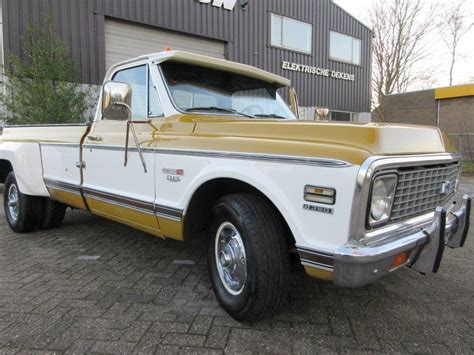 Chevrolet C10 Dually