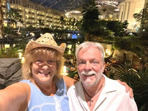 Photos Show Why You Need To Visit Gaylord Opryland Resort Nashville