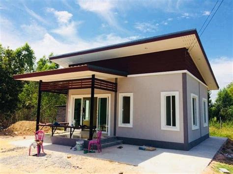 Rumah kampung moden ini berkeluasan 1800 kaki persegi berkapasiti 4 bilik tidur, 3 tandas, 2 ruang tamu dan 1 dapur. สร้างบ้านงบเบาๆ บ้านสไตล์โมเดิร์นหลังคาทรงแหงน 2 ห้องนอน ...