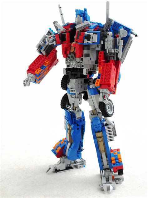 This Guy Built A Lego Optimus Prime That Fully Transforms