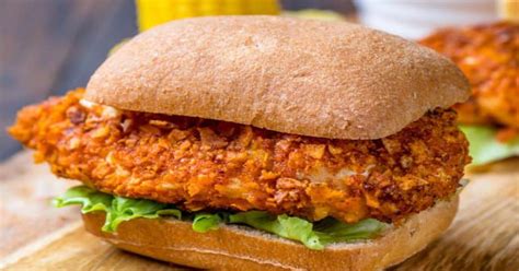 As a guide, an average man needs around 2,500kcal (10,500kj) a day to maintain a healthy body weight. KFC Zinger Burgers (With images) | Kfc chicken slimming world, Fakeaway recipes, World recipes