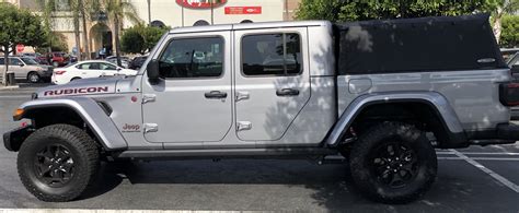 New jeep gladiator pickup truck revealed at la auto show. Bed shell with soft top? | Jeep Gladiator Forum - JeepGladiatorForum.com