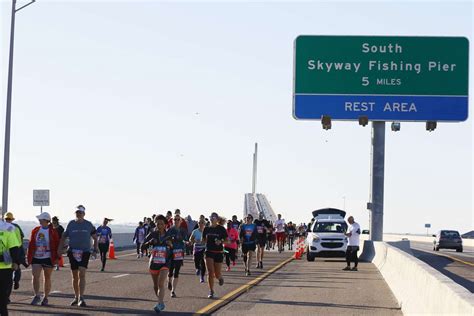 Runners Conquer The Sunshine Skyway Bridge In Inaugural 10k Run Tampa
