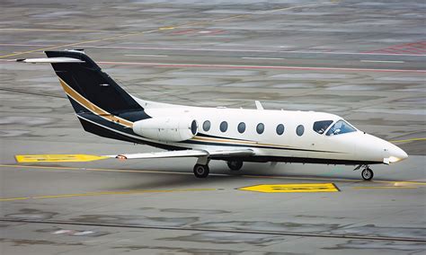 Elliott jets is proud to present this stunningly beautiful nextant 400xtwith an impressive maximum range of 2,000 nautical miles, this nextant 400xt is one. Nextant 400XT