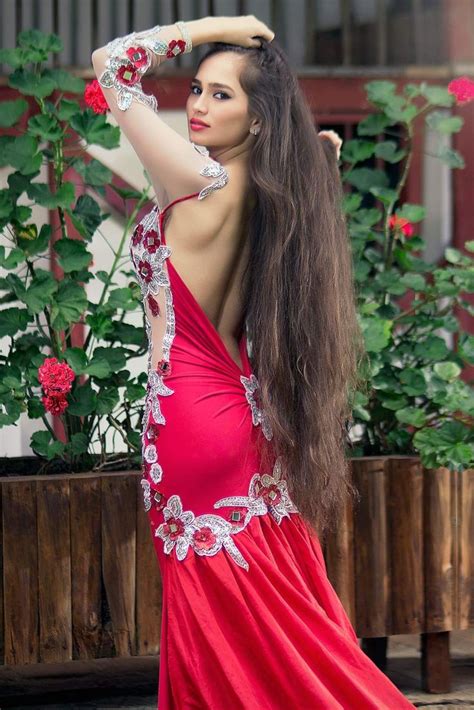 Pin By Raja Rani On Beautiful Women Sexy Long Hair Thick Hair Styles