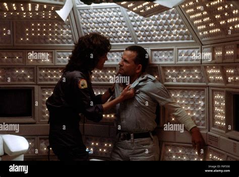 Sigourney Weaver Ian Holm Alien Hi Res Stock Photography And Images Alamy