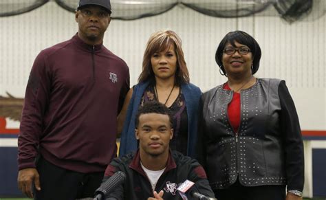 Interesting Facts About Kyler Murray Parents Will Shock You Linefame