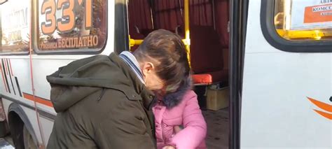 El Video Viral Del Padre Que Despide A Su Hija En Ucrania Es Falso