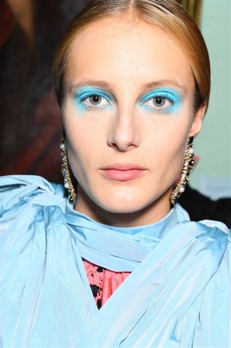 London Fashion Week Ss Backstage Beauty Looks Makeup Guide Eye