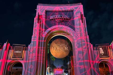 Score A Free Trip To Universals Halloween Horror Nights — Heres How