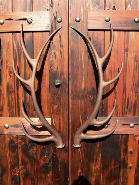 Cabinet hardware is sold in 4 & 6 packs for added savings. Door Pulls - Iron Elk Antlers
