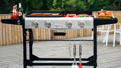 Royal Gourmet GD401 4 Burner Folding Gas Grill And Griddle Review Top