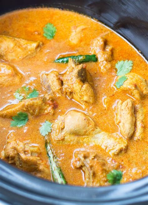 Slow Cooker Coconut Chicken Curry With Amazing Flavours Is Rich And Creamy Easy Indian C