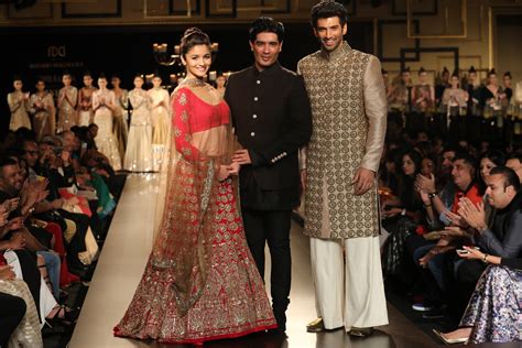 Indian Fashion Designer Manish Malhotra The Fashion Orientalist