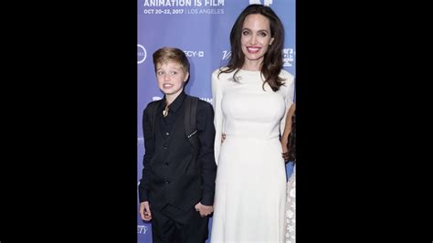Angelina Jolie And Brad Pitt S Daughter Breaks Her Arm During Snowboarding Incident Youtube
