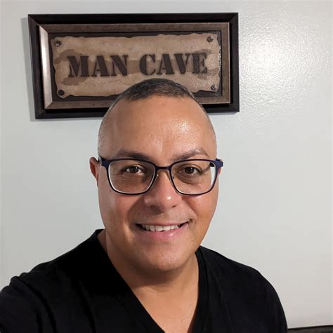 Francisco is on Couchsurfing! | Couchsurfing