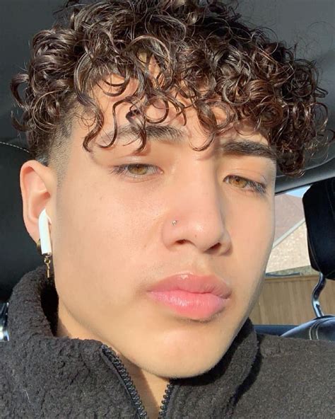 Lucky enough to have thick wavy hair? jabez on Instagram: "⤴️" | Curly hair men, Boys with curly ...