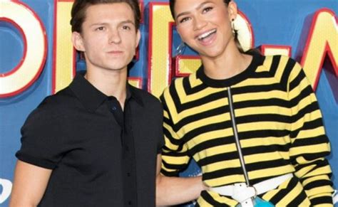 The couple were photographed packing on the pda at a red light during a sunset drive in holland's $125,000 audi sports car. Tom Holland y Zendaya no tienen una relación romántica