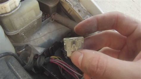 Plus de 0 annonces de voitures disponibles. Renault Twingo : Comment changer un fusible - YouTube