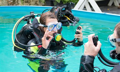 What To Expect Your First Time Scuba Diving