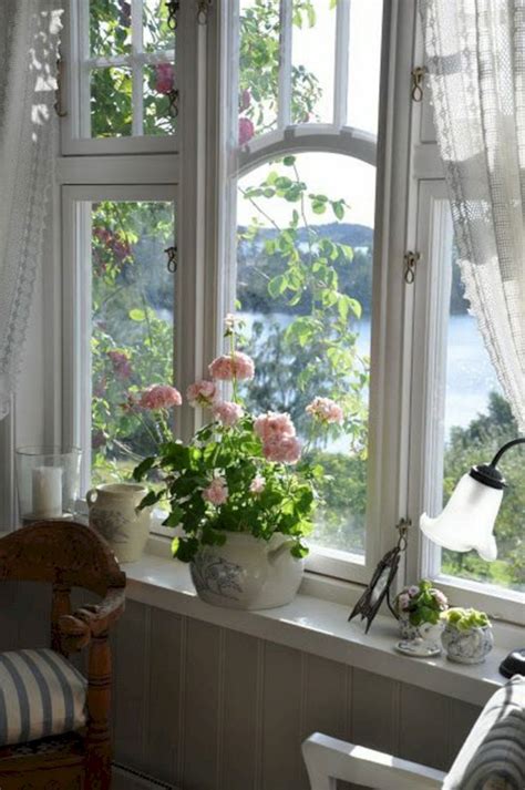 Make A Beautiful Home With 25 Flowers On Window Sills Ideas