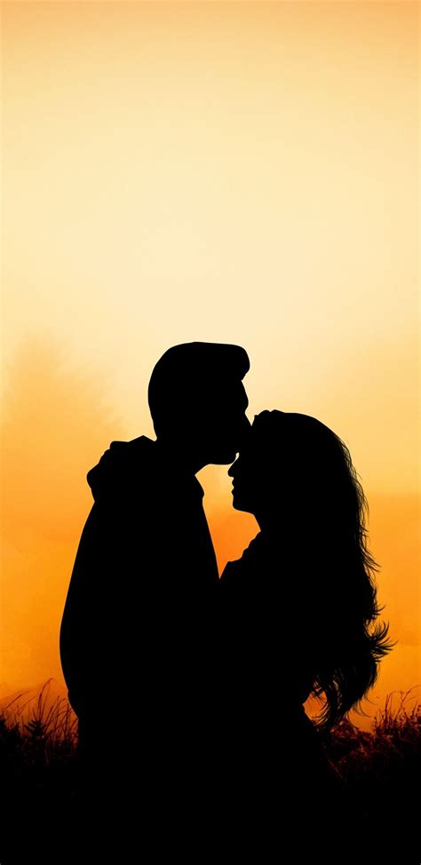 Romantic Couple Love Wallpapers Download Mobcup