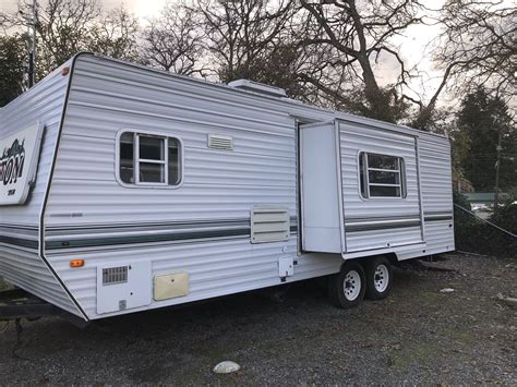 2002 Layton 26ft Rear Bed One Owner Extra Clean For Sale In Lakewood