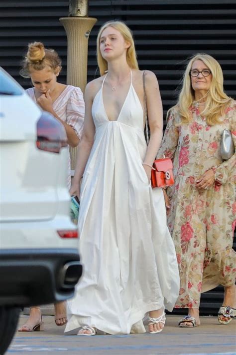 Elle Fanning Braless The Fappening