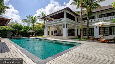 Compare private & luxury villas w/ a price match guarantee. Villa Tjitrap in Seminyak, Bali (6 bedrooms) - Best Price ...