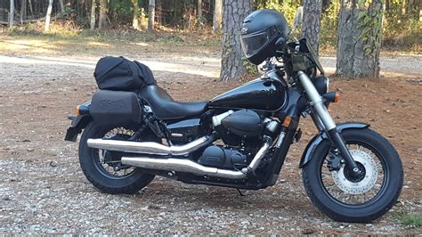 Besides the classic look, it offers a lot of refinement, especially when it comes to the riding experience, as the motorcycle is designed to provide primarily effortless and comfortable ride. 2011 Honda Shadow Phantom - Car View Specs
