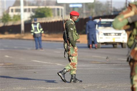 Scores Of Zimbabwe Protesters Arrested Military In Streets Zimbabwe Situation