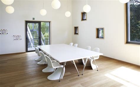 Es war der erste stuhl, der komplett aus kunststoff in. Stuhl Panton Chair, Vitra - Marcus Hansen München