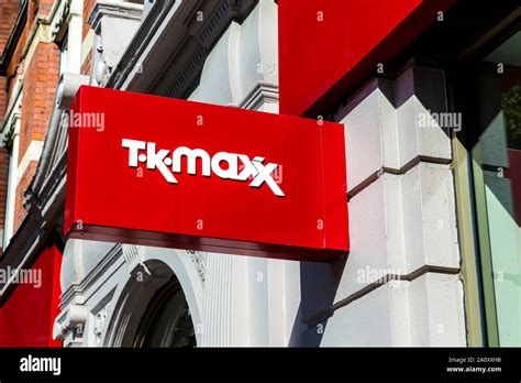 Tk Maxx Logo Hi Res Stock Photography And Images Alamy