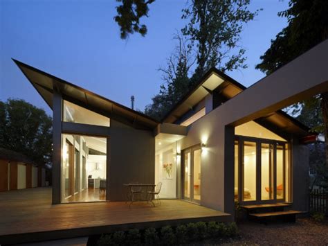 Discover our wide range of single storey house designs. Single Story Bungalow House Single Story Modern House ...