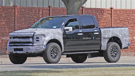 But since the first generation came out in 2009, modern technology has transformed the raptor into so much more. 2021 Ford F-150 Raptor Spied With A Surprisingly Modest Grille