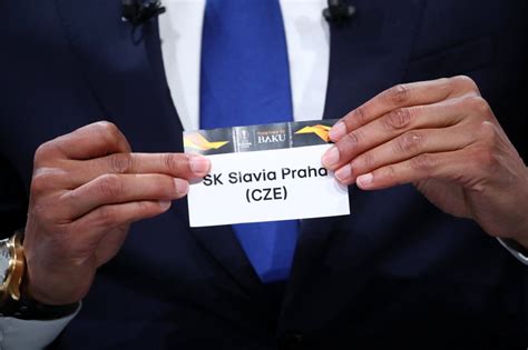After offensive and ridiculous comments in a video from the club's official youtube account, slavia prague's president apologised to leicester city before the two clubs meet. Slavia proti Vardymu a spol. Sešívaní v Evropské lize ...
