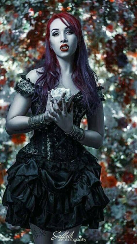 vampire love vampire girls vampire art vampire bride goth beauty dark beauty dark fashion